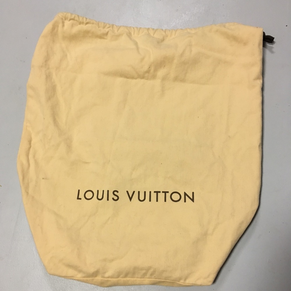 Louis Vuitton Dust cover. Used